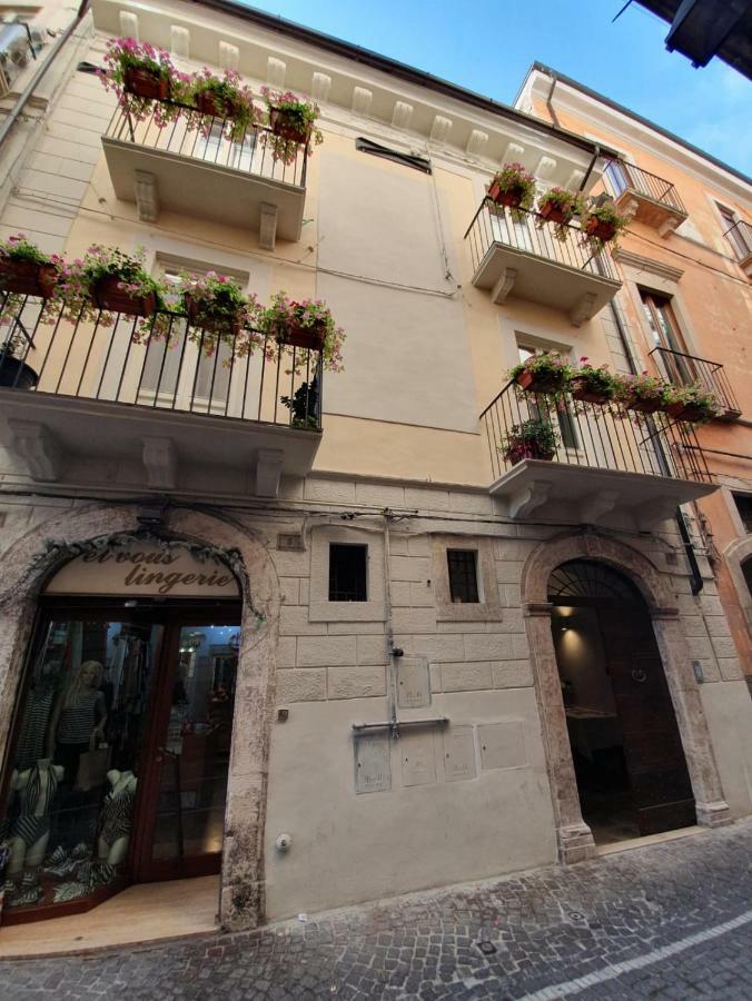 La Dimora Del Falconiere - Luxury Suites Sulmona Exterior photo