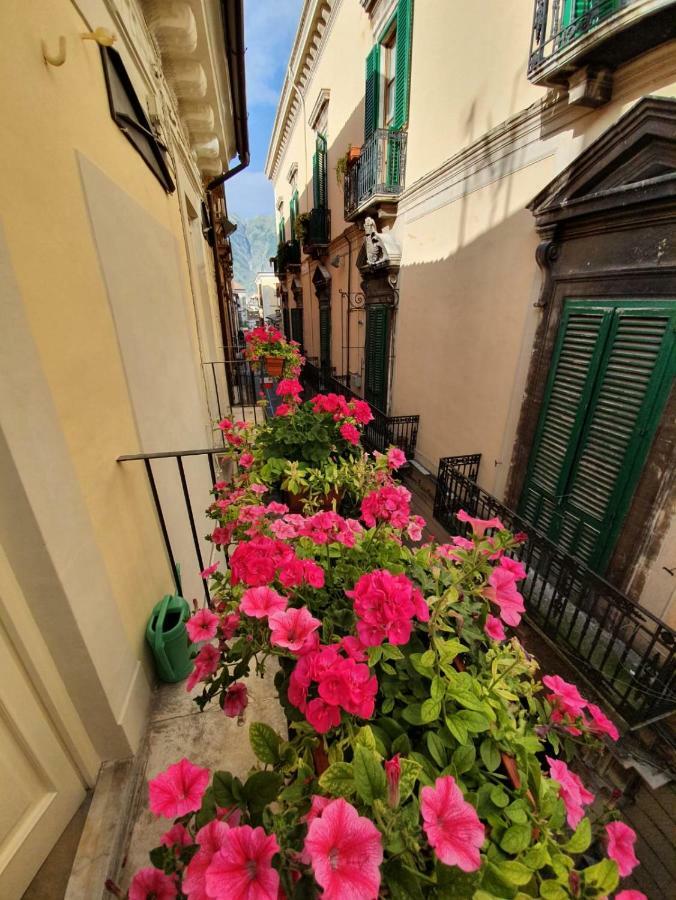 La Dimora Del Falconiere - Luxury Suites Sulmona Exterior photo