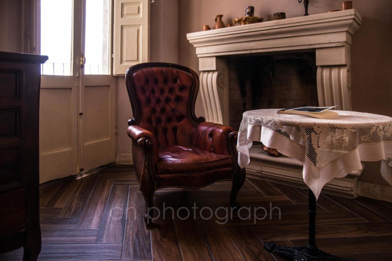 La Dimora Del Falconiere - Luxury Suites Sulmona Exterior photo