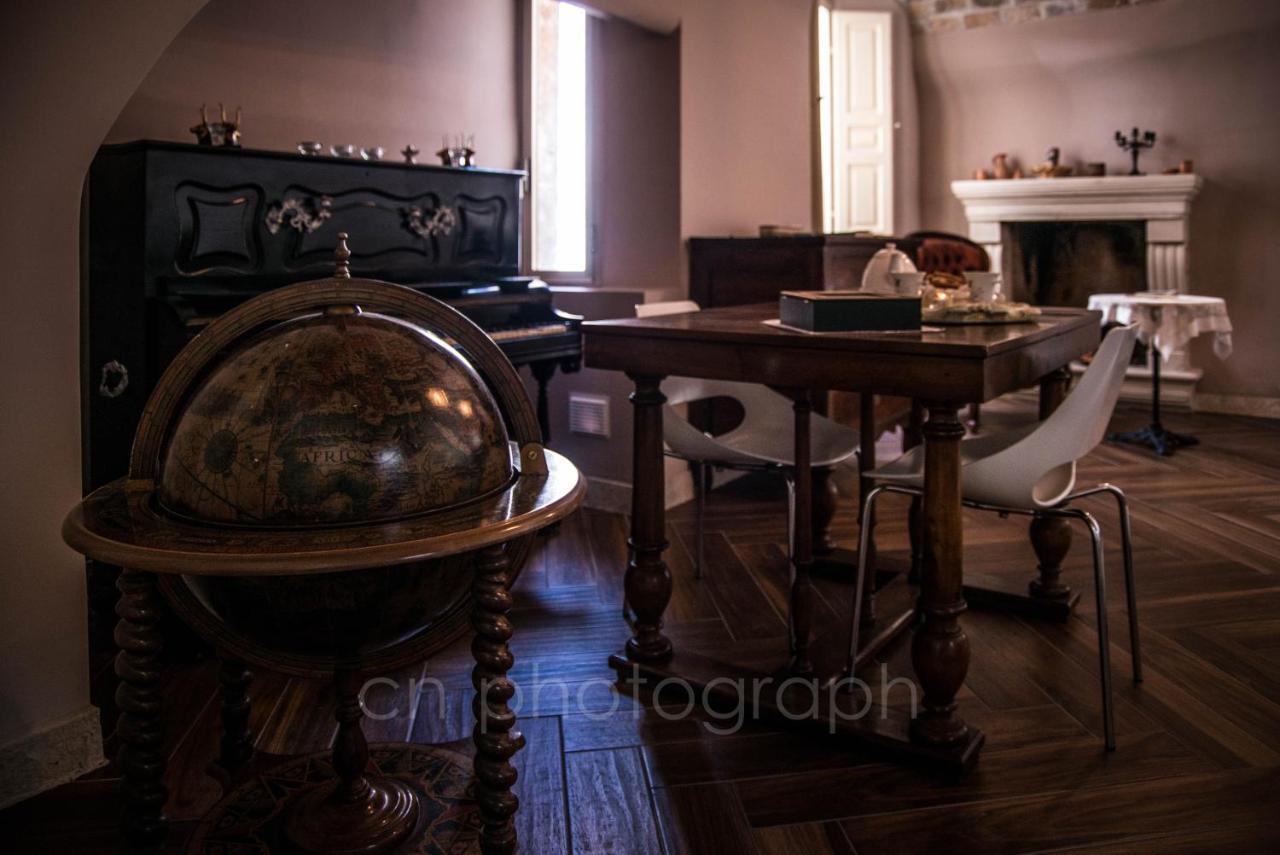 La Dimora Del Falconiere - Luxury Suites Sulmona Exterior photo